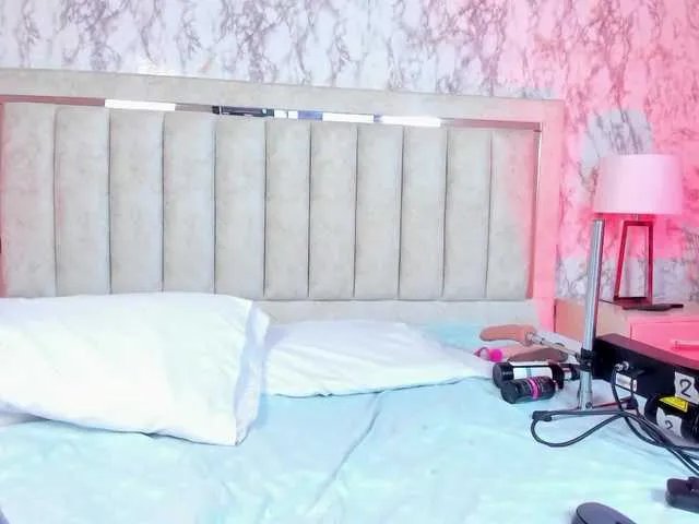 AlaiaMoretti on BongaCams