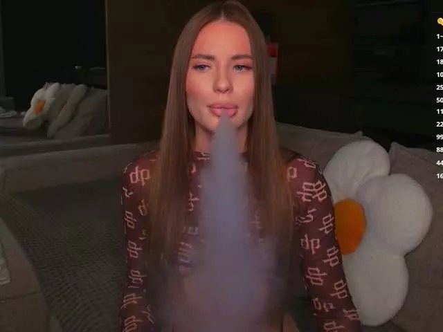 AlexisGrays on BongaCams