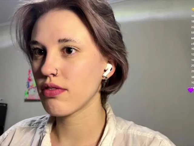 DeloiseChuta on BongaCams