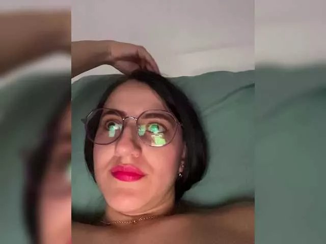 EvanShell1 on BongaCams