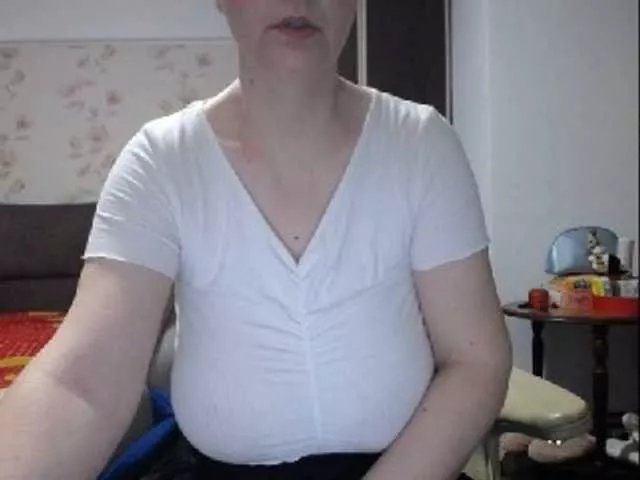 mary-x on BongaCams