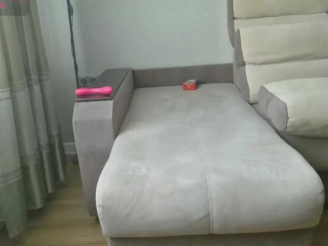 Milaa1998 on BongaCams