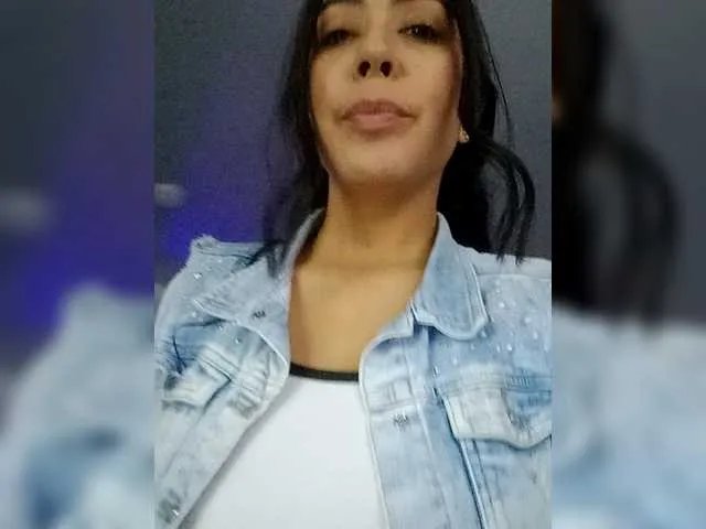 OrianaSimons on BongaCams