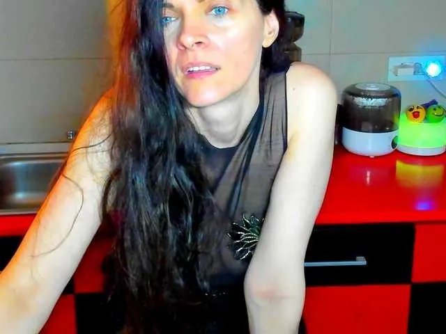 SexQueen11 on BongaCams
