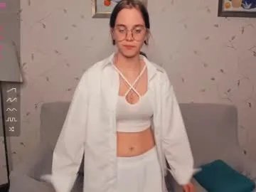Freechat cutefluffy on Chaturbate