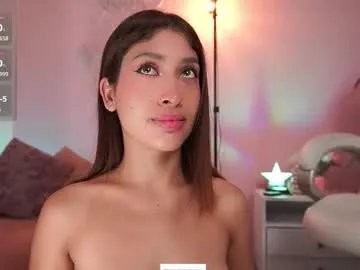 honeyymoonn_ on Chaturbate