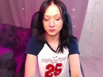 mia_cuteu — Hello everyone! I'm Mia, and I'm glad you've visited my room! #new #c2c #pvt #flirt #skinny