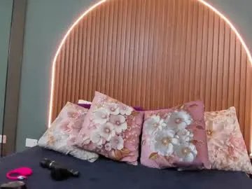 nayecloud on Chaturbate