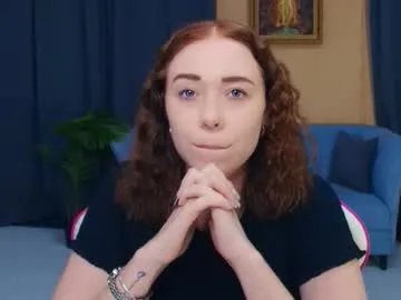 nelliemathers on Chaturbate