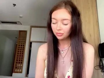 rebeckaehmen — GOAL : A little shy dance for you! Hello CB, my name is Helga! #new #skinny #cute #18 #young [25 tokens remaining]