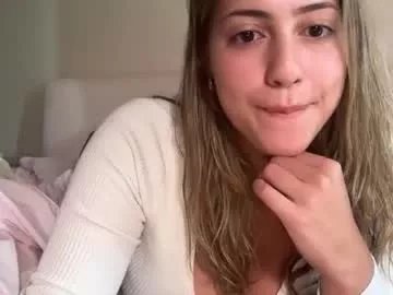 sieena on Chaturbate
