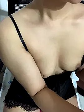 -Meomeo- on StripChat