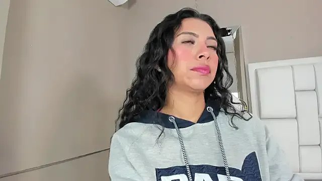 _BunnyNaugthy on StripChat