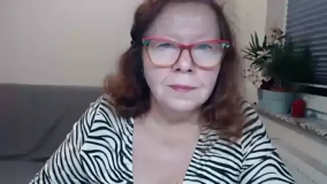 Adelewildx on StripChat