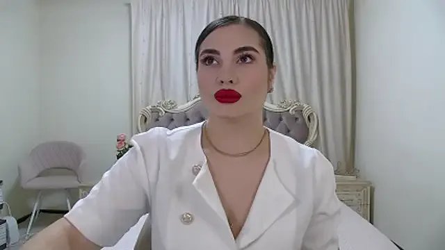 AdrianaTorres on StripChat