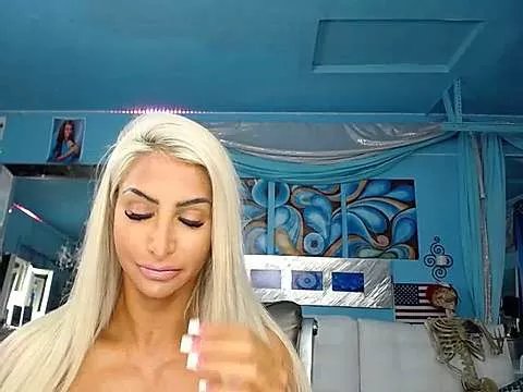 ADRIANNA_FOX on StripChat