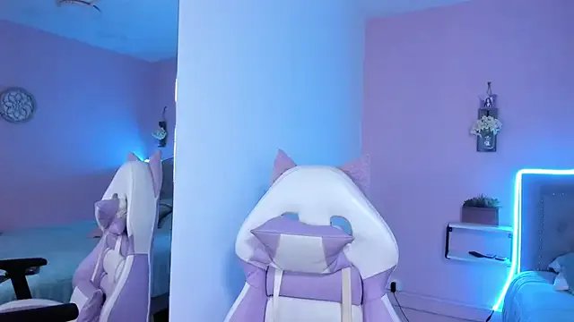 Camila_Rivers on StripChat