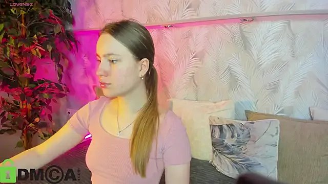 Candy_Cansew on StripChat