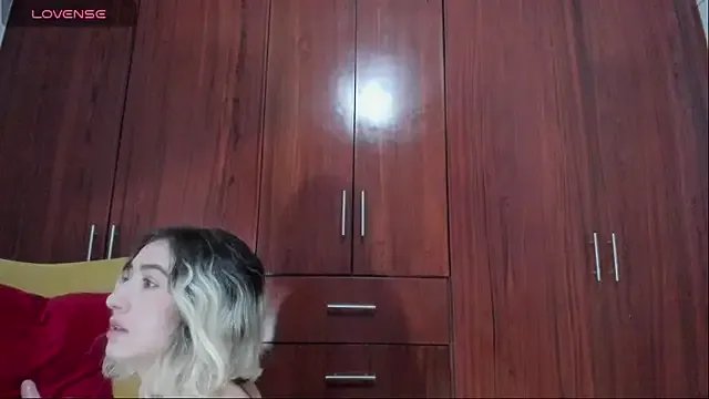 carly_grasso on StripChat