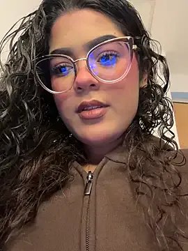 Freechat CaroBeach on StripChat