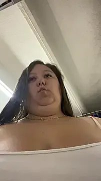 Chloee_Peach on StripChat