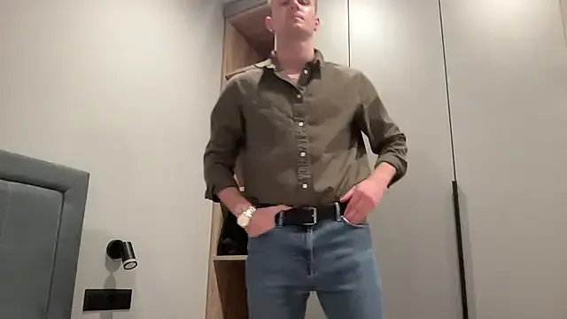 cute_mark on StripChat