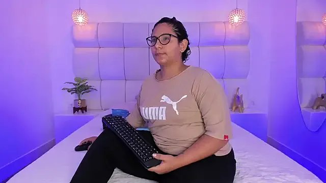 DanielleEvans_ on StripChat