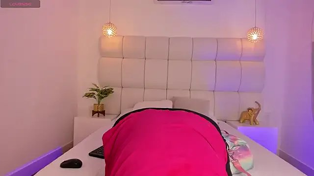 DanielleEvans_ on StripChat