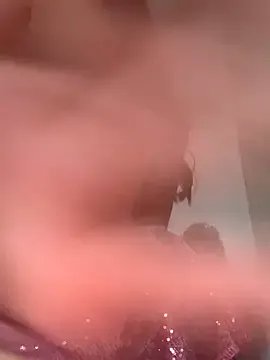 DulcePiink — 4 fingers inside the pussy