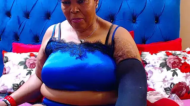 Freechat ebonycandy10 on StripChat