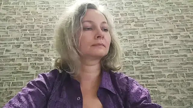 EdithManning on StripChat