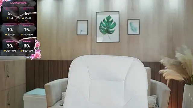 JadeSummerr on StripChat