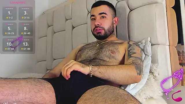 Jampool19 on StripChat