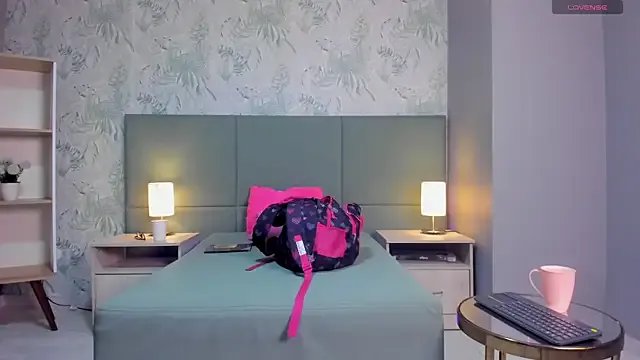 janecullen on StripChat