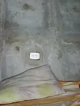 Kaoz_69_ — 2 dildos in pussy +  ocean squirt