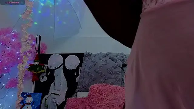 KilyetVera3x on StripChat