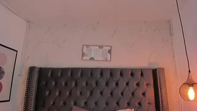 Kim_Blane on StripChat