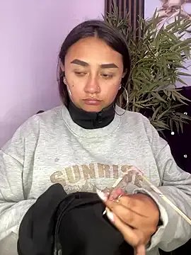 michell_boobs_ on StripChat