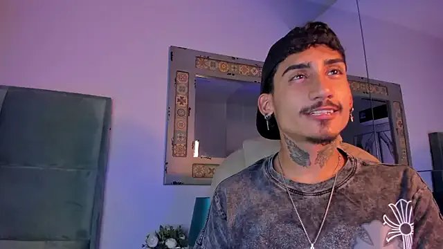 Mr_Strike on StripChat