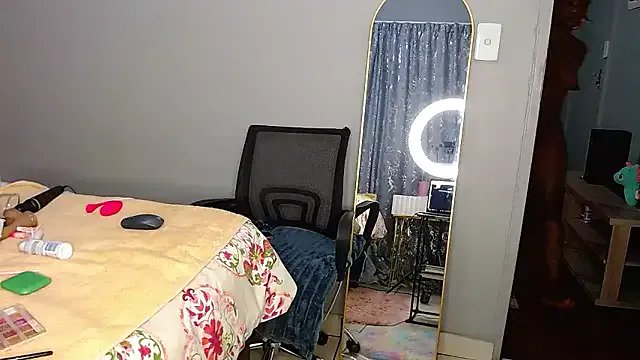 NaughtyVixen25 — RIDE TORSO DICK DEEP IN ASS AND ATM