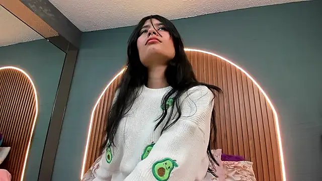 NayeCloud on StripChat