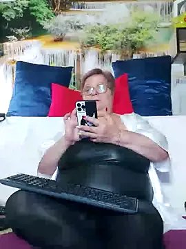 QueenPammy1 — Make me happy and I'll make you happy