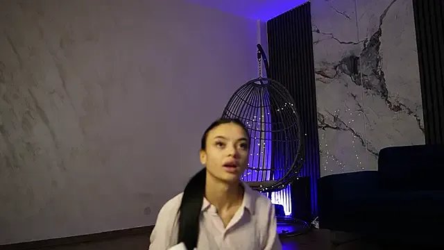 RachelRavee on StripChat