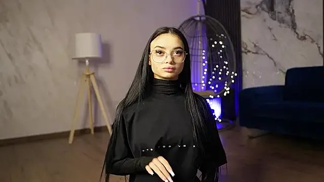 RachelRavee on StripChat