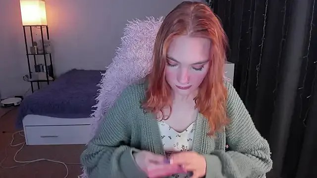 ReddHotPipper — Titsplay Upclose :inlove: