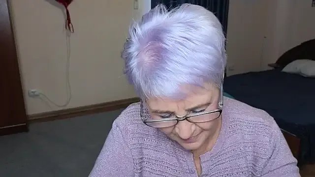 Sandra_Snowflake on StripChat