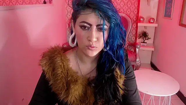 scarleth_blue on StripChat