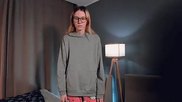 SharylSmalt — suck fingers