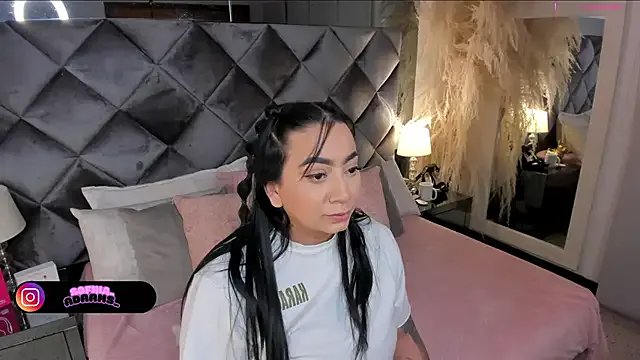 sofhiaa_adaams on StripChat