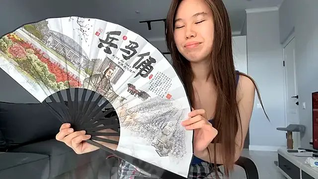 Wow_Akemi on StripChat